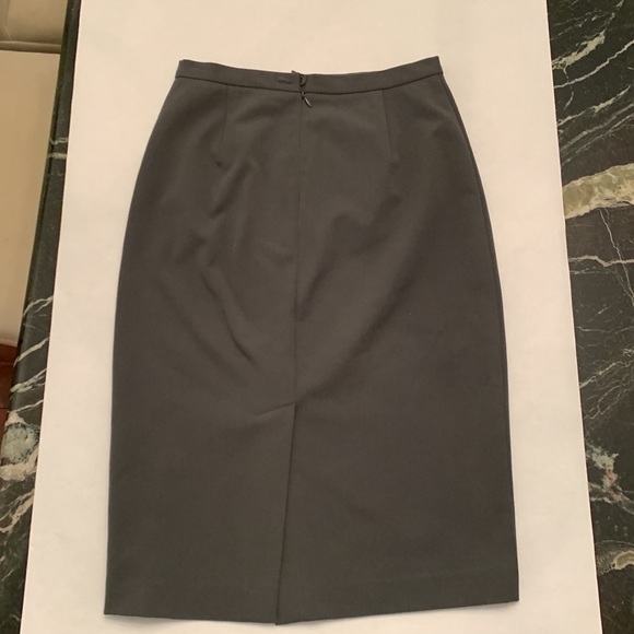 The Limited Stretch Pencil Skirt Dark Gray Size Two - Picture 2 of 7
